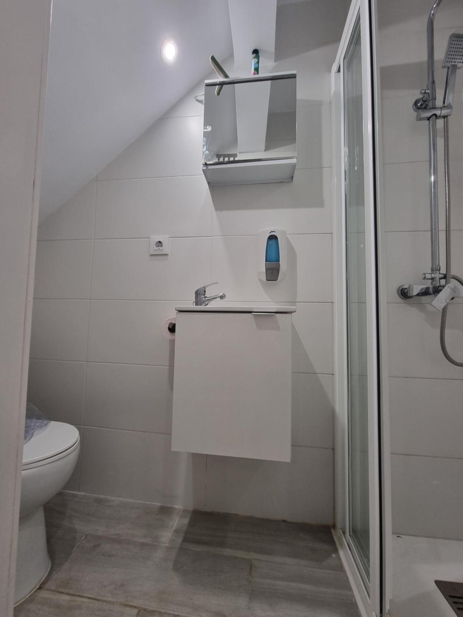 House Only For ! 3 Bedroom 2wc,bbq,balcon 2,centro Vila! Vila Nova de Cerveira